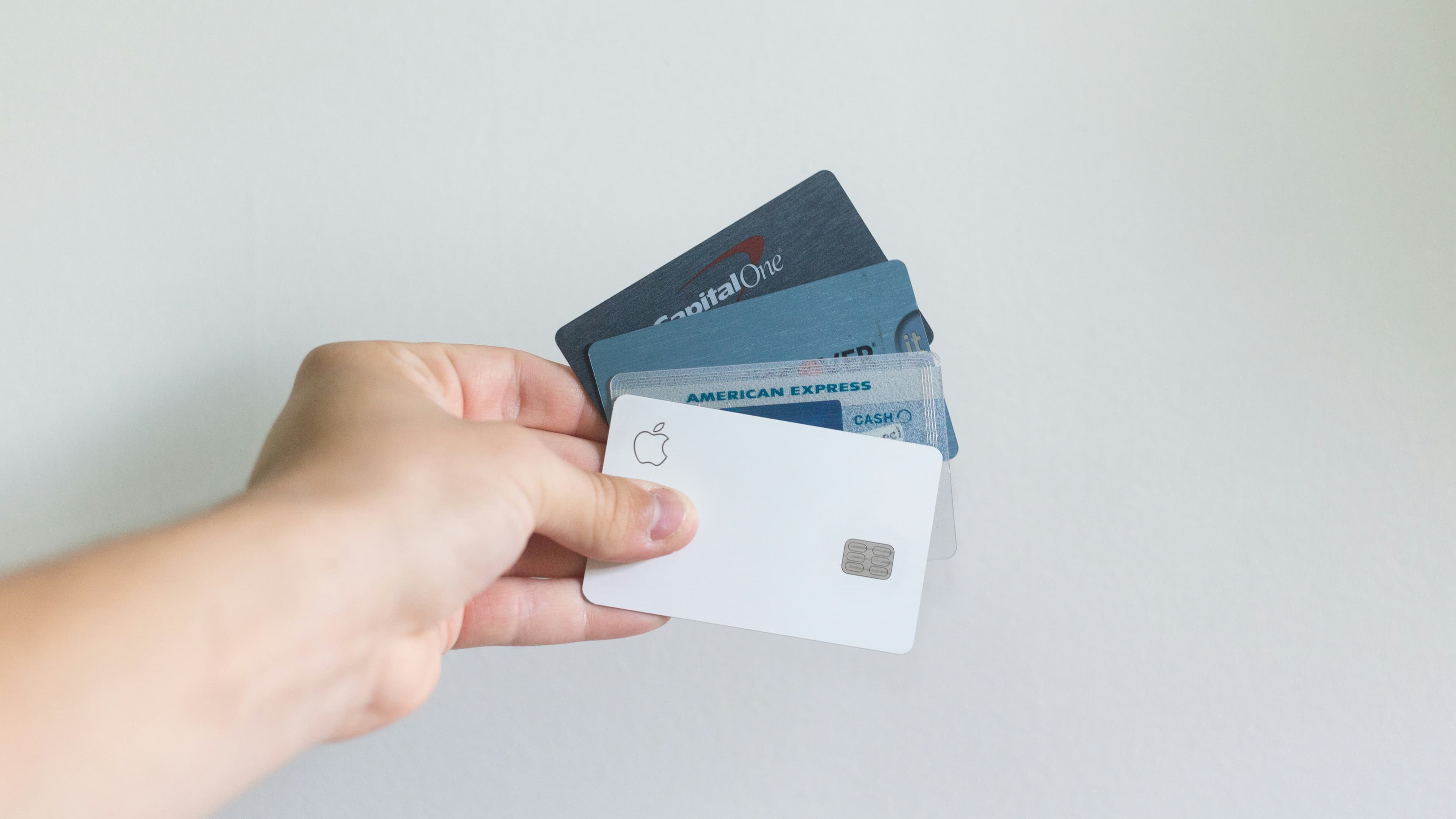 Using Business Credit Cards to Build Business Credit